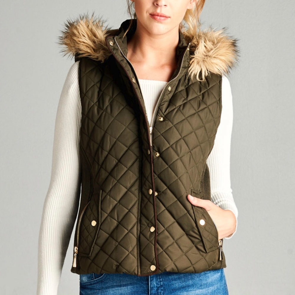 Quilted Vest Faux Fur Trim Hood Military Green Lightweight Gorpcore Utility - Picture 1 of 8